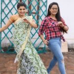 Papri Ghosh Instagram - #trending #song #paprighosh #pandavarillam #kayal #suntv #serial #actress #saree #shirt #jeans #girls #terrace #nareshclick @anu_chweety #jewellery @keerti_art_jewelry