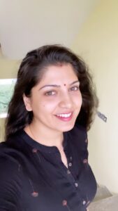 Papri Ghosh Instagram - No makeup slomo 
#paprighosh #pandavarillam #kayal #suntv #tamil #serial #actress #nomakeup #slomo #reels #black #dress #takenbyme