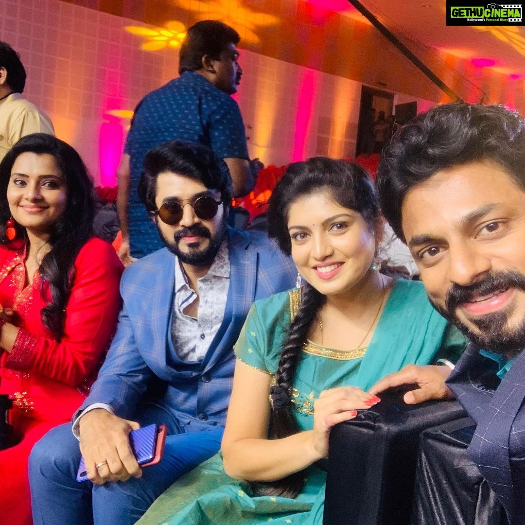 Papri Ghosh Instagram - Very happy to win Best supporting actress award for Nayagi at Sun kudumba awards🤗🤗🤗met the whole sun family! Very very happy 😃 thank you Suntv for the award and thank you all for your support 🙏 . . #sociallysun #suntv #suntvactress #naresheswar #pandavarillam #paprighosh #paprighoshofficial #kuttykayal #nayagiserial