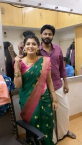 Papri Ghosh Instagram - #paprighosh @naresheswar #pandavarillam #suntv #serial #tamil #actor #actress #couple #song #romantic #boxing