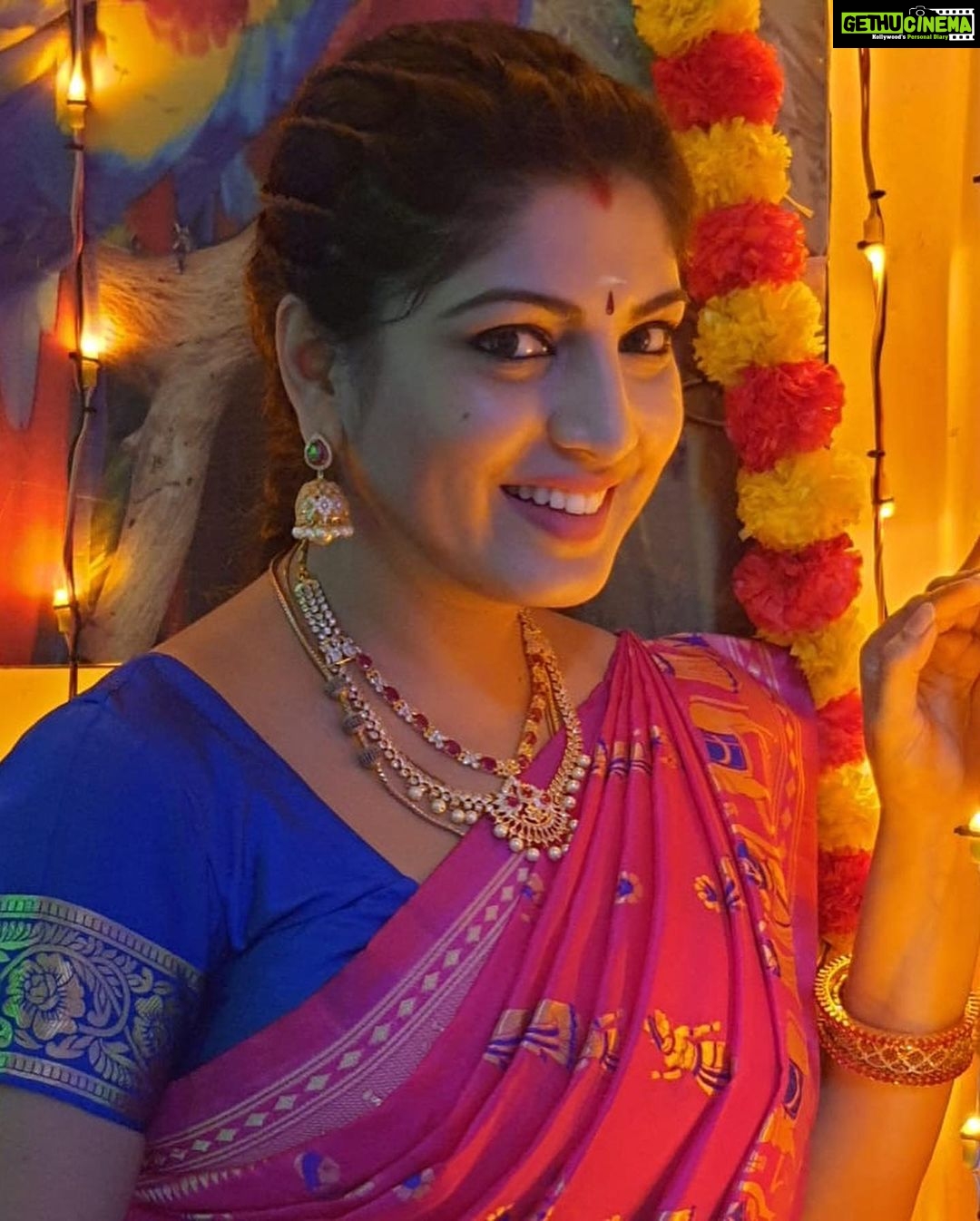 Papri Ghosh Instagram - Happy Diwali 🪔 #paprighosh #pandavarillam #suntv #serial #tamilserial #actress #happydiwali #kayal #deepavali #diwali
