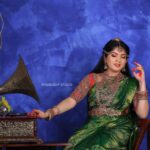 Papri Ghosh Instagram - Listen to the festive rhythm 🎶 Durga puja has started Suvo #mahasasthi #happy #navaratri Makeup @aarthimakeoverartistry Jewelry @sagunthalajeweller Bridal blouse @j2fashions PC @moonlightstudio.77 @r_photography Editor @valentino_prabu