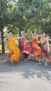 Papri Ghosh Instagram - #dance #poofbegone #trending #pandavarillam #sisters #sisterlove #sisterinlaw #suntv #suntvserial #serial #actress #choreography #fun #saree #colorful #garden #greenery #nature #swag