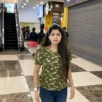 Papri Ghosh Instagram - Oiiiiiiiiiiii #paprighosh #casual #mall #nomakeup #hairband #floraldesign #tamildialogue #tamil #actress #pandavarillam #kayal #suntv #serial #serialactress #jeans #green #top #nareshclick #cute #heroine #dialogue