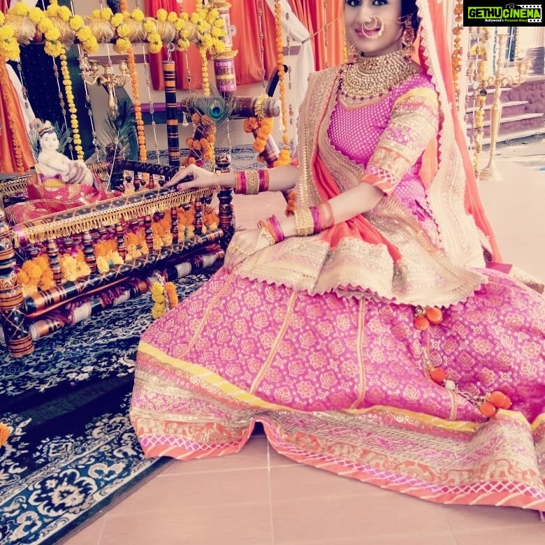 Paridhi Sharma Instagram - Just clicked 😊 @tanmaisaksena