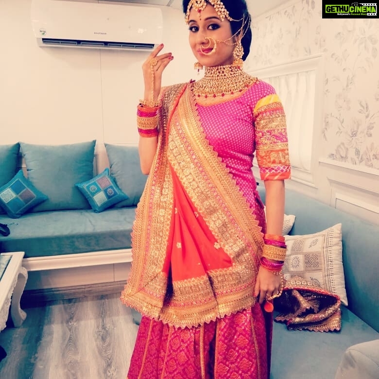 Paridhi Sharma Instagram - Just clicked 😊 @tanmaisaksena
