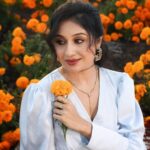 Paridhi Sharma Instagram - I like looking beyond ... #photography #flowers #serene #nature #pure #fresh #instapic #paridhisharma #indore #mumbai @official.khushal.Photography . Styling by @westyleup . Makeup done by @akshita_gupta_makeup