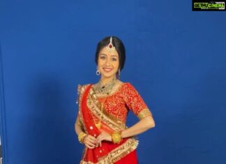 Paridhi Sharma Instagram - If you smile when you are alone, then you really mean it. #dulhan #bridal #nupur #ckmdk #chikukimummydoorki #kirdar #reddress #paridhisharma #actress