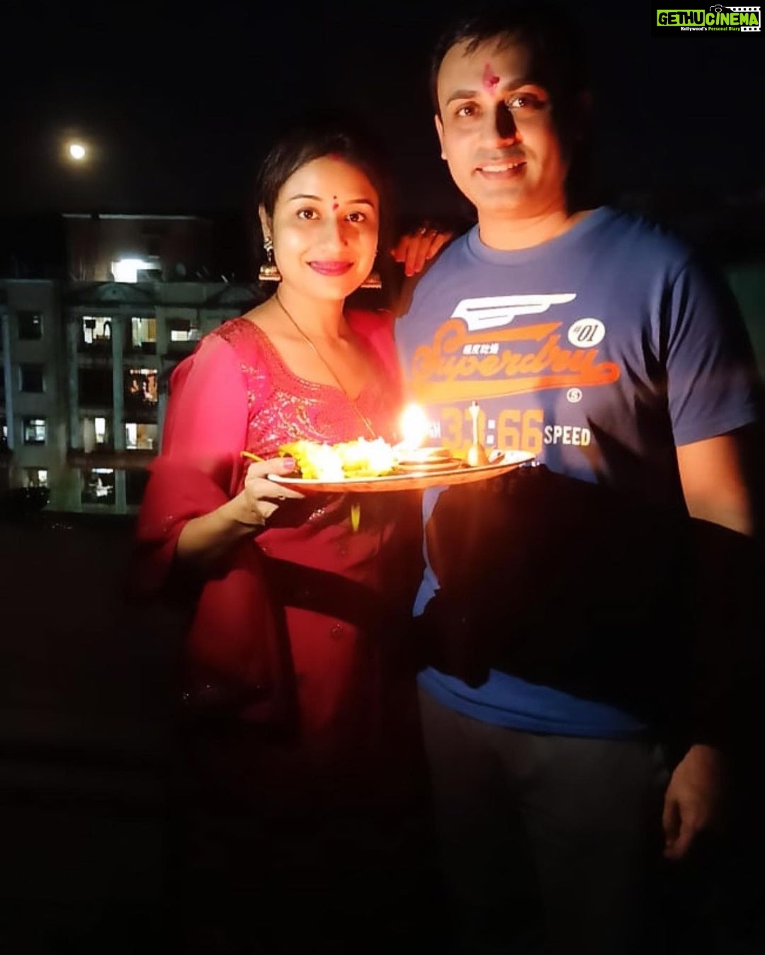 Paridhi Sharma Instagram - Happy karwa Chauth🙏❤️ #myhusband #mylove #mybiggestsupport #truefriend #myhappiness My Hubby @tanmaisaksena ❤️