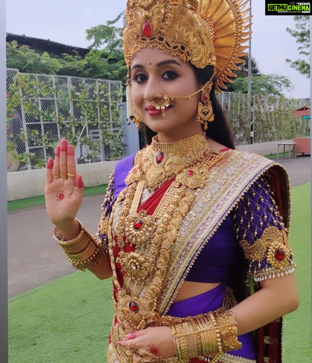 Paridhi Sharma - 78.5K Likes - Dussehra - Devotion and Reverence
Of the many things that we are in touch with, of the many things that contribute in making and creating our lives, the most important devices that we employ in making a success of our lives are our own body and mind. Being in reverence towards the very earth that you walk upon, towards the air that you breathe, the water that you drink, the food that you eat, the people that you come in touch with and everything else that you use, including your body and mind, will lead us to a different possibility as to how we can live. Being in a state of reverence and devotion towards all these aspects is a way of ensuring success in every endeavor that we partake in.
Sadguru🙏
Happy Dussehra🙏
#happydussehra #devimaalook #paridhisharma #gratitude #prayers #throwback
@rstfofficial @msrashmi2002_ @starbharat
