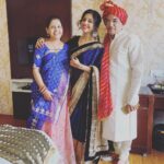Paridhi Sharma Instagram - माँ.... शब्द नहीं एहसास है... जिसे में हर पल जीती हूँ... Happy birthday to my dearest Mother #RashmiSharma❤️ #maa #birthday #love #forever #maakehathkakhana #paridhisharma