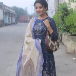 Paridhi Sharma Instagram - There is no match of the Grace that simplicity has 😊🙏 #makeyourlifesimple #simple #graceful #Indianthought #paridhisharma