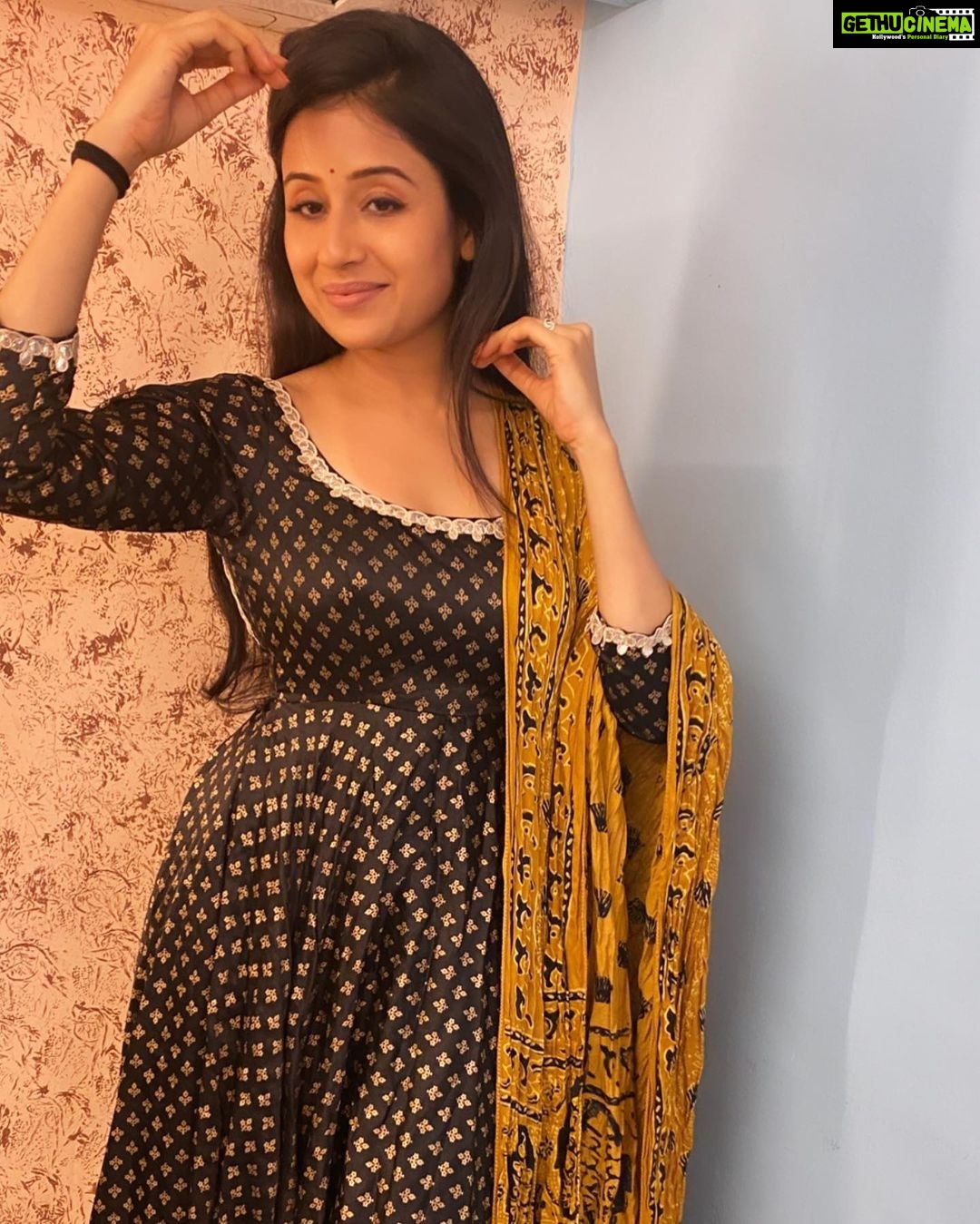 Paridhi Sharma Instagram - I don't know about the purpose of life, but do believe in making every moment worth living 😇 #lifethoughts #liveinmoment #letslive #breathdeeply #meditate #paridhisharma #actress