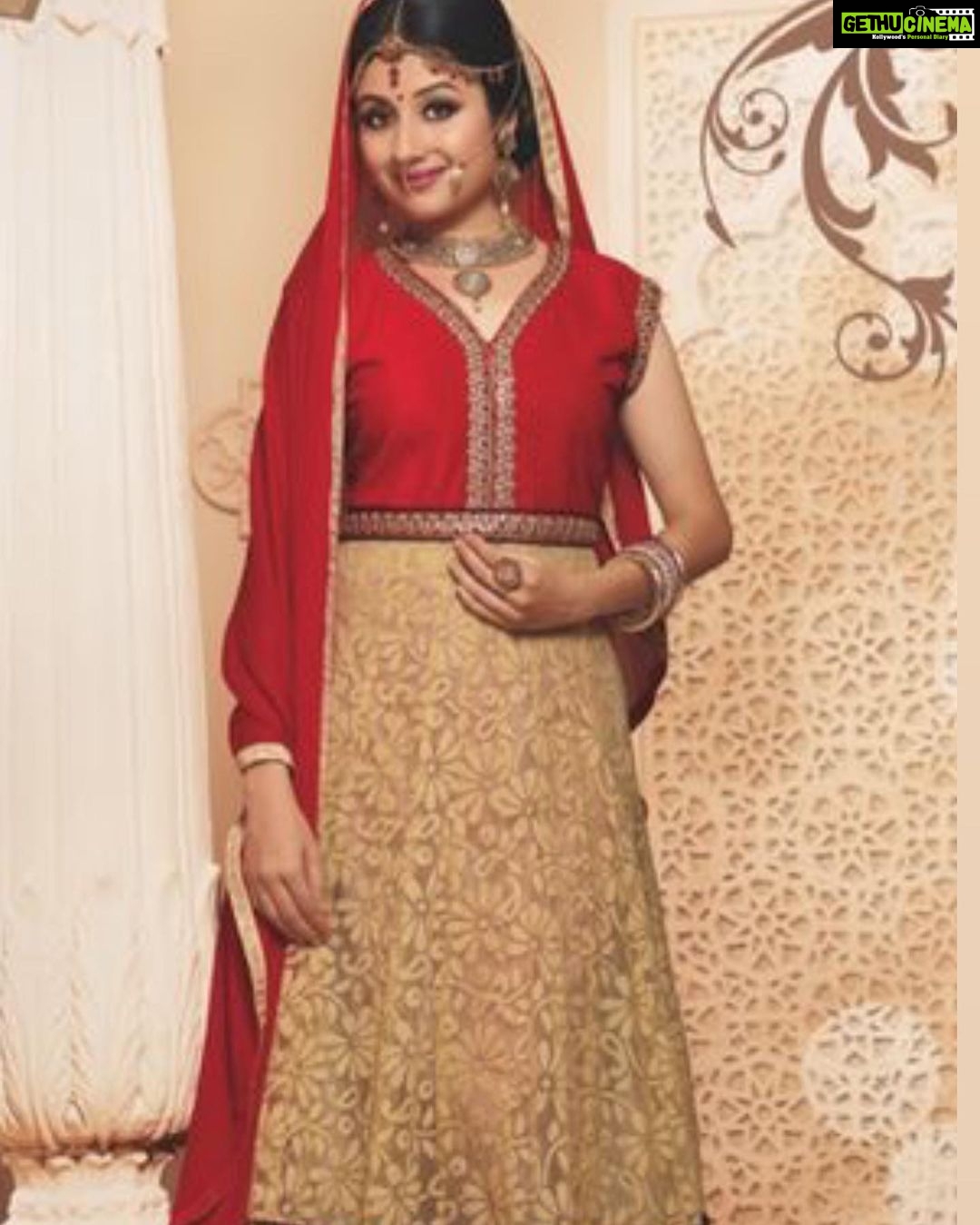 Paridhi Sharma Instagram - Beauty is of no use, if it doesn't reflect your character and humanity... #bebeautifulfromwithin #soulmatters #intellect #humanity #thoughts #indianness #proudindian #ilovemyindia #paridhisharma #actress