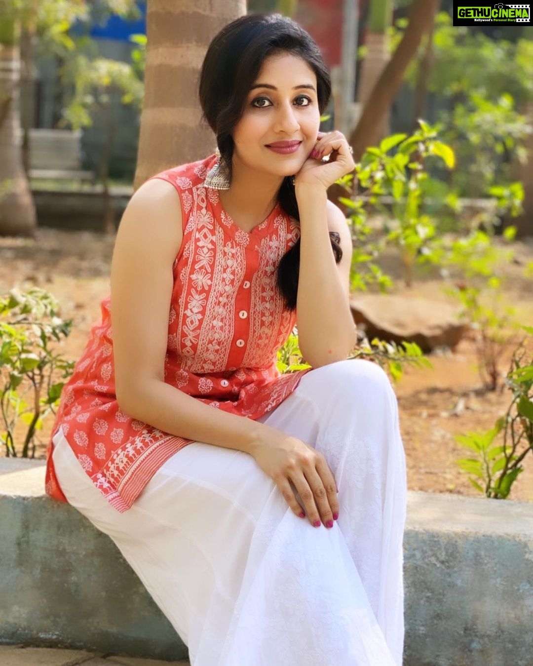 Paridhi Sharma Instagram - Do not wait; the time will never be just right. Just do it!! #listentoyourheart #doit #itsthetime #paridhisharma #actress