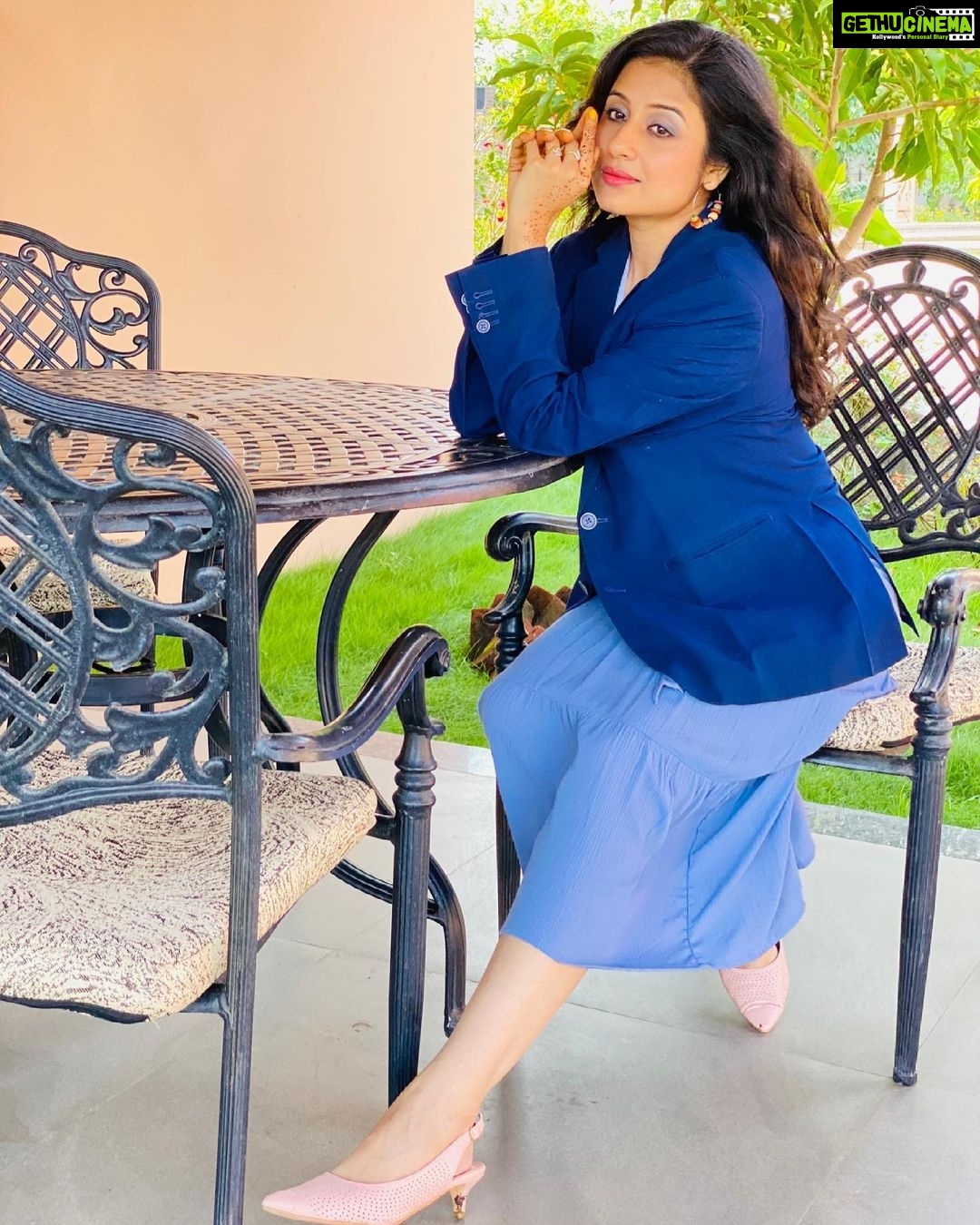 Paridhi Sharma Instagram - May your choices reflect your hopes, not your fears. #evening #candidphotography #inspiringwords #socialmedia #nopressure #justchoice #freedomofexpression #paridhisharma Clicks @vatsalsaksena