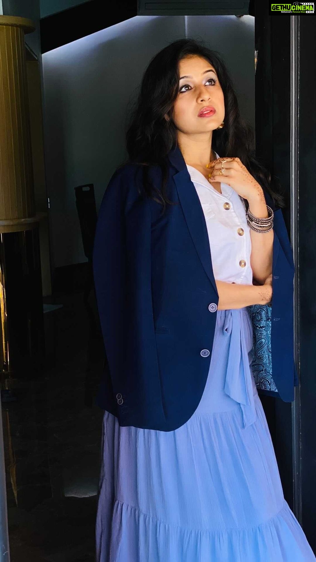 Paridhi Sharma Instagram - My Way.. #style #pose #actress #adayein #blue #mannmastmagan #instareel #beauty