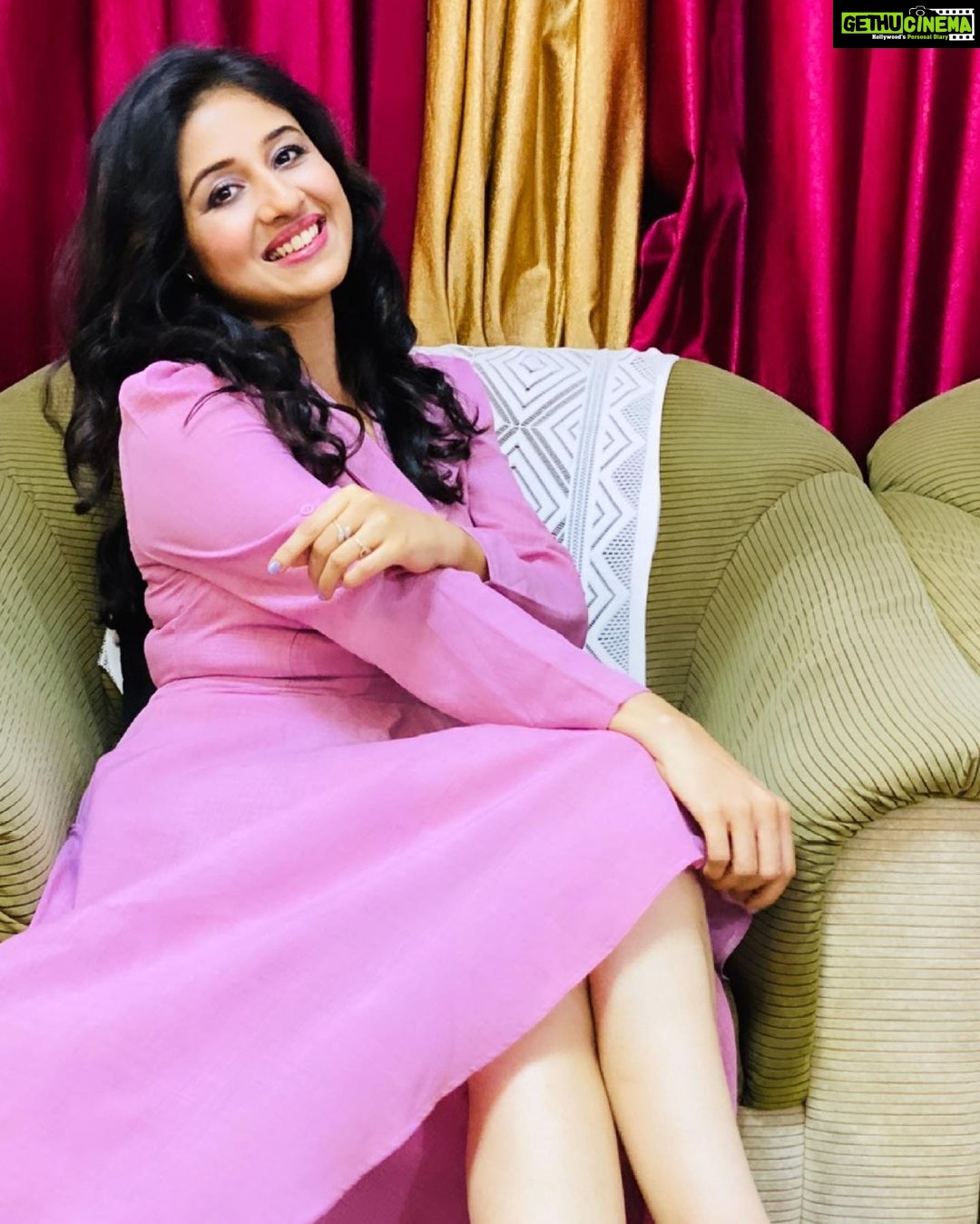 Paridhi Sharma Instagram - Self Made ❤️ #instapic #rightattitude #stylewithgrace Pic credit @vatsalsaksena
