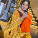 Paridhi Sharma Instagram - A person is made by his belief. As he thinks, So he becomes.. #thoughts #newday #orange #ckmdklook PC credit: sabse pyaara bachha❤️ @vaishnaviprajapati___official