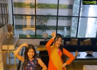 Paridhi Sharma Instagram - Koi sehri❤️ #dance #lovefordance #music #bollywood #celebration #ckmdklook #starplus @vaishnaviprajapati___official ❤️❤️