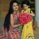 Paridhi Sharma Instagram – Pyaar ka bandhan
#maabeta #eternallove #instalic