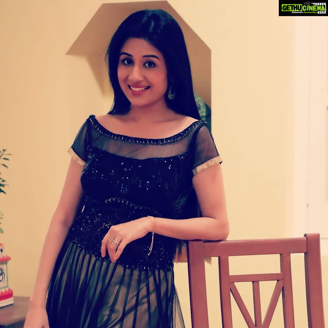 Paridhi Sharma Instagram - I am still learning... #learn #everydayisnew #betterversion #evolve #experiment