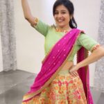 Paridhi Sharma Instagram - Don't Rush.. Indian version😀 #dontrushchallenge #indianversion #trending #instagramreels #reels Outfit❤️ @mayatrijaiswar @mayatrijaiswar16.mj