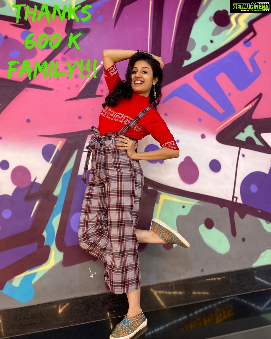 Paridhi Sharma Instagram - Thanks for all your love and support ❤️ 600k family ❤️ #instafamily #let'sgrowtogether #fanslove #instapost #newspace #exploring #socialmedia #connectwithpari #paridhisharma #actress #Mumbai #Indore #happyspace Pic credit @tanmaisaksena
