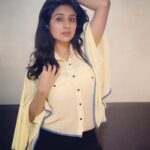 Paridhi Sharma Instagram - Live each day as if your life had just begun. Good Morning 😊 #happysunday #morningvibes #thoughts #inspiring #posing #yellow #instapicoftheday #connectwithpari #paridhisharma