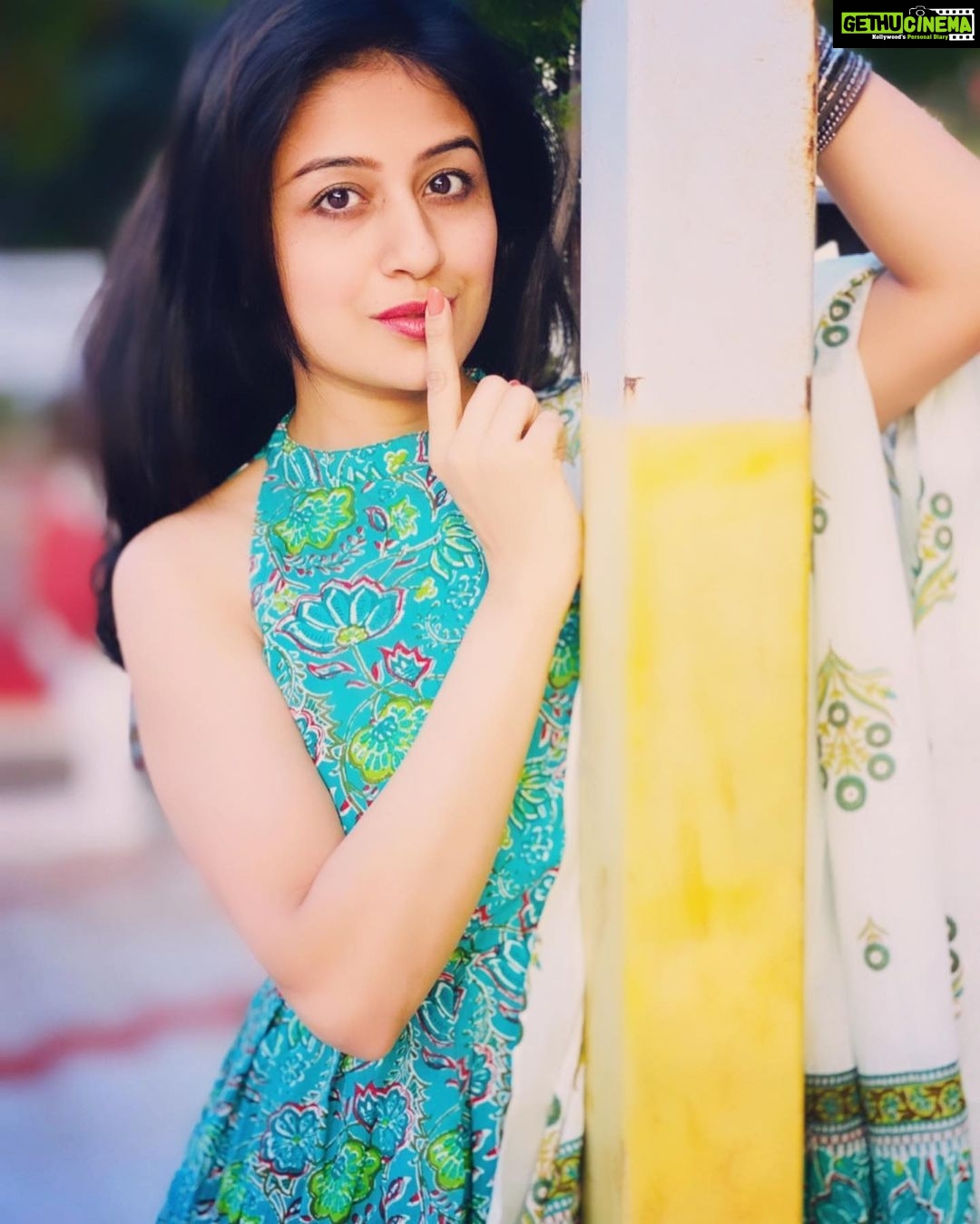 Paridhi Sharma Instagram - In nature, light creates color. ... #naturalphotography #thoughts #inspiration #justapic