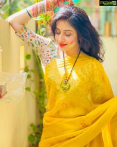 Paridhi Sharma Instagram - बुरा ना मानो होली है 🥳😄
#होली #colours #holifestival #rangokataiyohar #spreadhapiness #paridhisharma 
Pic credit @vatsalsaksena