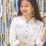 Paridhi Sharma Instagram - If we have the attitude that it’s going to be a great day it usually is. #sundayvibes #nature #posing #learning #casualwear #beautyinmind #familytime #connectwithpari #paridhisharma #actress Piccredit @tanmaisaksena