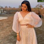 Paridhi Sharma Instagram - Streaming Now My New Song!!!! Watch it Now on my YouTube Channel ( link in bio) #gawaranahi #newsong #newmusicalbum #lelihanacreations #LCMusic #publishers #lovesong #emotional #paridhisharma #actress #connectwithpari @capturecity_indore @jennysboutique__ @ramagnihotrispark @tanmaisaksena @infinitesoulpdl @iffiistaan