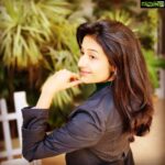 Paridhi Sharma Instagram - Sometimes you will never know the value of a moment, until it becomes a memory. #happysunday #moment #life #precious #greenery #blackcoat #instapic #picoftheday #paridhisharma #connectwithpari #pune #happyroseday🌹❤️