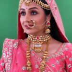 Paridhi Sharma Instagram - Inn aankhon mein tum Jab se ho gaye ghoom Saara jahaan tera chehara Preet ka ye rang ab to tere sang Aur bhi ho gaya gehra... #jodhaakbar #famoussong #inaankhonmeintum #bigmagic #promoshoot #paridhisharma