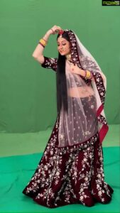 Paridhi Sharma Instagram - Mohe Rang do Laal
#bigmagic #jodha #jodhapromotingnewshow #paridhisharma 
@bigmagictv #yekahaaagayehum
@bigmagictv @zeetv