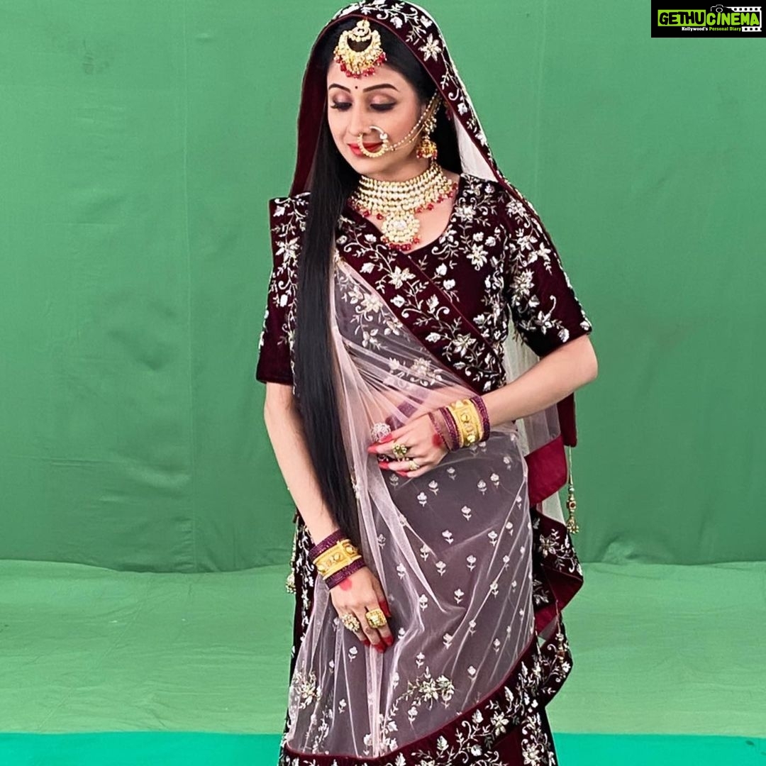 Paridhi Sharma Instagram - Looking beautiful is one thing, but carrying the character is a real task 😌 Jodha❤️ #jodha #jodhaakbar #paridhisharma #actress #indiantelivision #promoshoot @bigmagictv