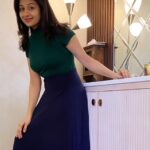 Paridhi Sharma Instagram - No matter what you're going through, there's a light at the end of the tunnel. Good Morning 😊🌹 #morningmotivation #letitgo #timeflies #beyou #happyvibes Location: sweet home @aditichhabra2010 My friend❤️