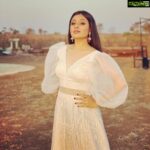 Paridhi Sharma Instagram - Streaming Now My New Song!!!! Watch it Now on my YouTube Channel ( link in bio) #gawaranahi #newsong #newmusicalbum #lelihanacreations #LCMusic #publishers #lovesong #emotional #paridhisharma #actress #connectwithpari @capturecity_indore @jennysboutique__ @ramagnihotrispark @tanmaisaksena @infinitesoulpdl @iffiistaan