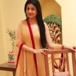 Paridhi Sharma Instagram - Work hard, be kind, and amazing things will happen. Good morning😊 #morningvibes #motivationalquotes #instapic #paridhisharma