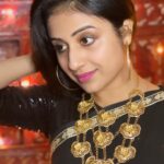 Paridhi Sharma Instagram - Have a belief!!! 2021 🤞 something good will happen!!!! #newyear2021 #hope #happy #healthy #humanity #humans #planetearth #broadervision #celebration #laughter #jodha #actress #paridhi #paridhisharma #tv #india #mumbai #indori #indoregirl