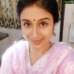 Paridhi Sharma Instagram – Be Simple.. Be Real!!
#simplicityisbeauty #real #soulful #natural #earthy #nonglamorous #housewife #pink #actress #paridhisharma 
@sonytvofficial