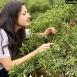 Paridhi Sharma Instagram - Magical nature!! Colourful nature!! Red chillies in green garden!! #embracenature #beapartofit #breathdeeply #feelit #walkonmud #touchthenature #naturelover #teachfuturegenerations #dancewithnature #paridhisharma