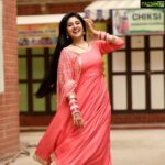 Paridhi Sharma Instagram - There is only one success, to be able to spend your life in your own way.  #patialababes #babes #poses #thoughts #hindiserials #sonytv @sonytvofficial