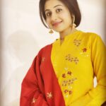Paridhi Sharma Instagram - In order to write about life first you must live it.. #lifelessons #thoughtsbecomethings #actorlife #smile😊 #creat #ownspace #besimple #indiantvserial