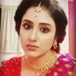 Paridhi Sharma Instagram - Face without expression is boring.. Be expressive, be entertaining😀 #expressions #act #funny #funnyfaces #entertainment #jagatjananimaavaishnodevi #rashmisharmaproductions #makeup #pics