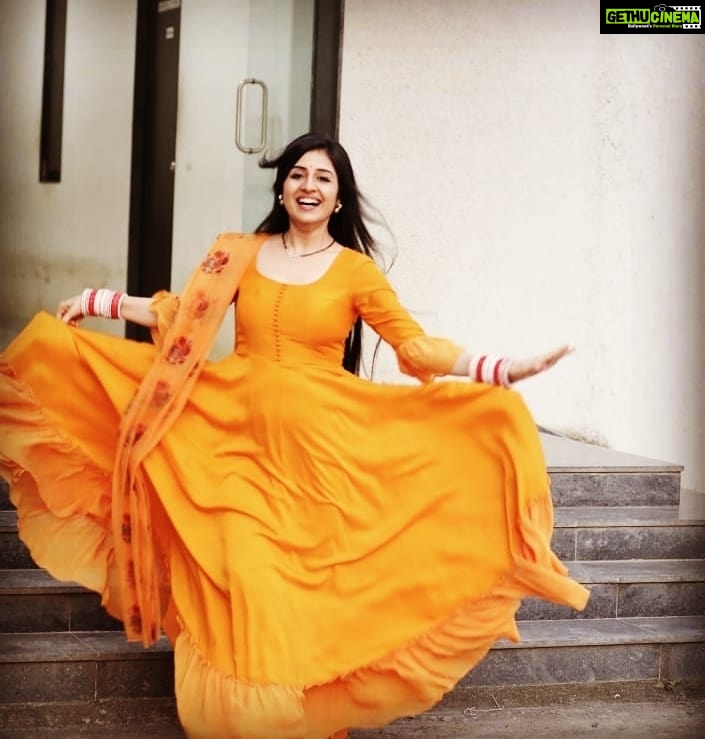 Paridhi Sharma Instagram - Until you spread your wings, you'll have no idea How Far You Can Fly. #wings #dreams #positivethoughts #orange #happinessisachoice #patialababes #throwback #picsart