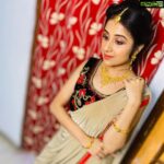 Paridhi Sharma Instagram - “Everything has beauty, but not everyone sees it.” #gold #women #indian #jewellery #sari #festivemode #diwali