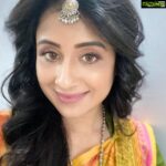 Paridhi Sharma Instagram - Today is your day!!!! I am not saying go and conquer the world but surely Conquer Yourself😇 #throwbackpic #jagjannimaavaishnodevi #actor #thoughts #inspiringmorning #starbharat #rashmisharma @starbharat @rstfofficial