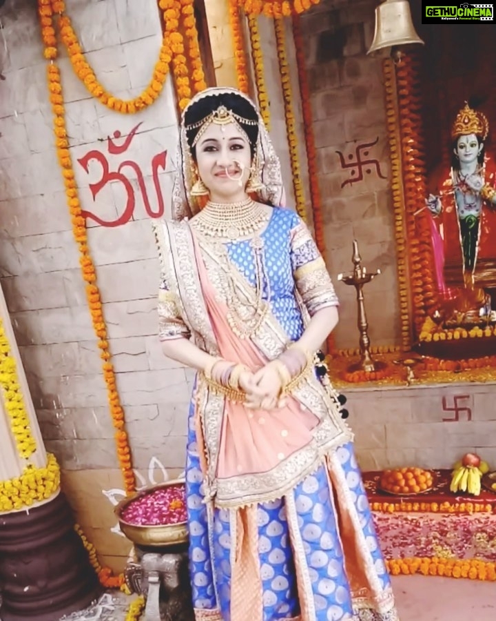 Paridhi Sharma Instagram - Hathi Godha Palki Jai Kanhaiya Lal ki😀😀🙏🙏💐💐 #happyjanmashtmi #jaishreekrishna